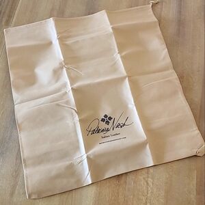 Patricia Nash Dust Drawstring Cover